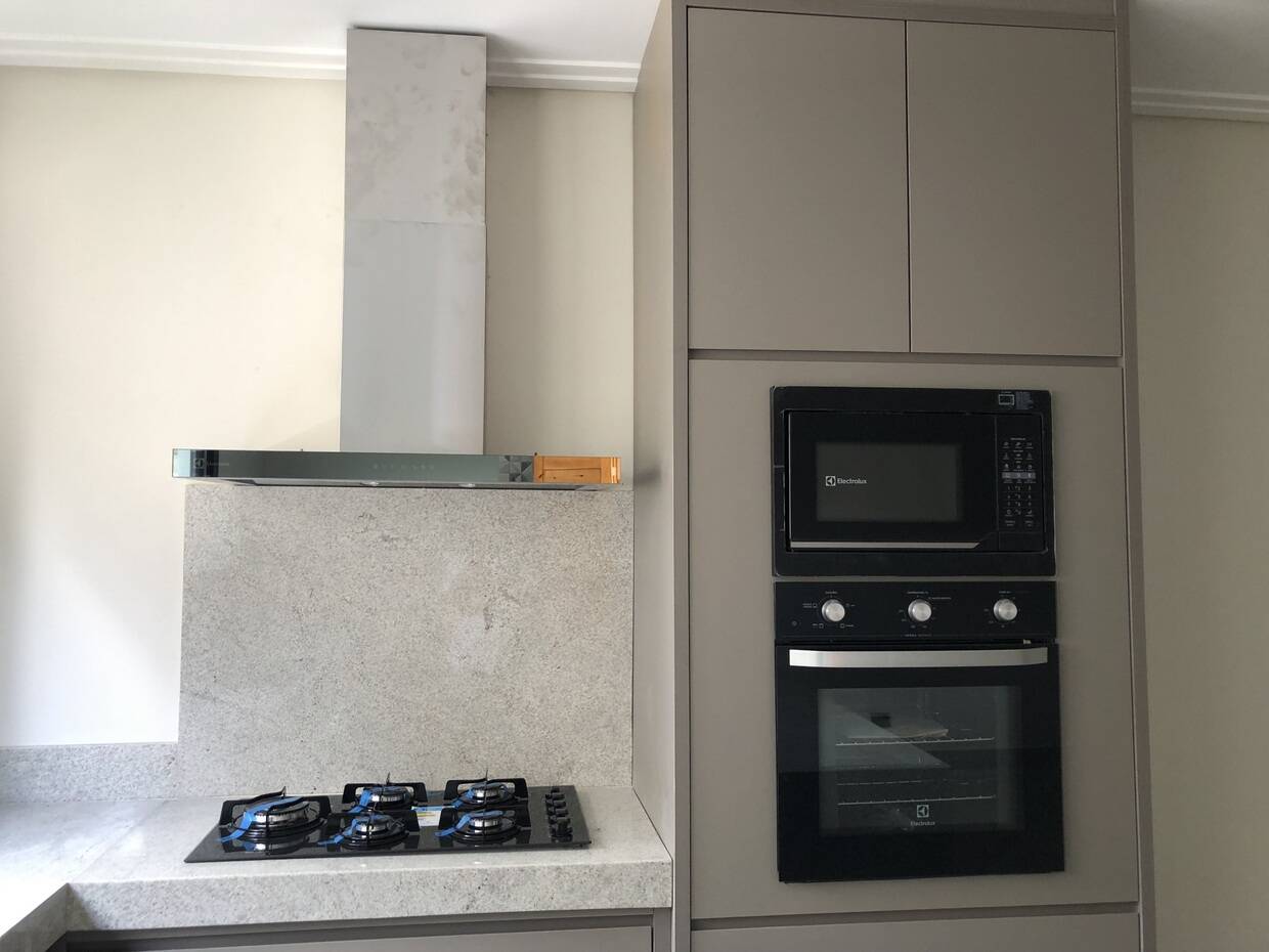 Casa de Condomínio para alugar com 3 quartos, 398m² - Foto 5