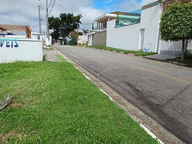 #2021 - Terreno em condomínio para Venda em Cotia - SP