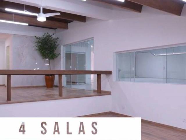 Casa Comercial para Venda em Cotia - 5