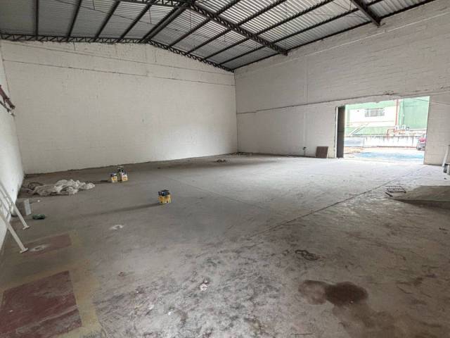 Galpão para Locação em São Paulo - 2