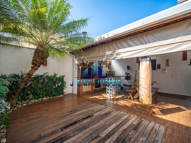 Casa para Venda em Carapicuíba - 2