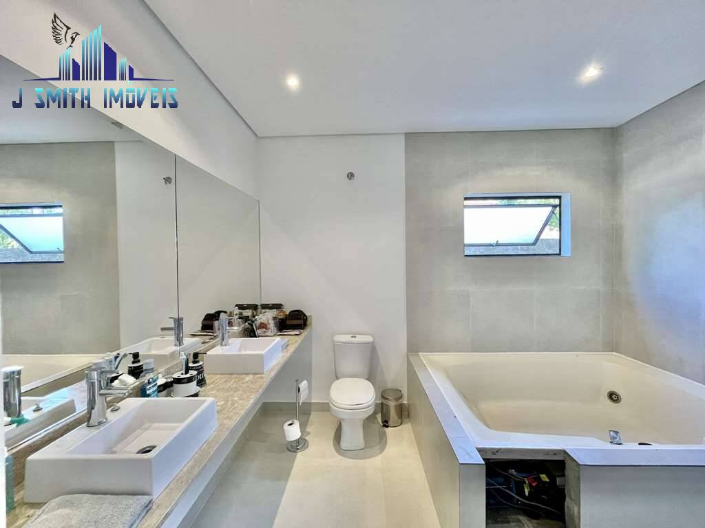 Casa, 3 quartos, 277 m² - Foto 56