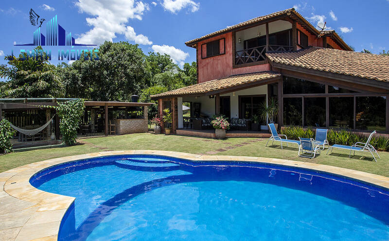 Casa à venda com 4 quartos, 724m² - Foto 1