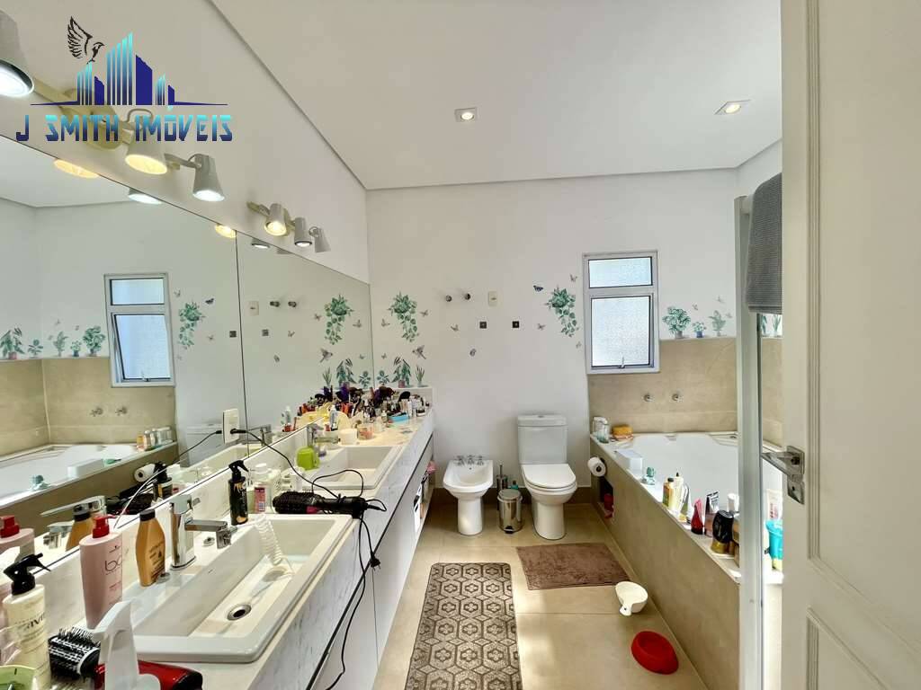 Casa, 4 quartos, 268 m² - Foto 27