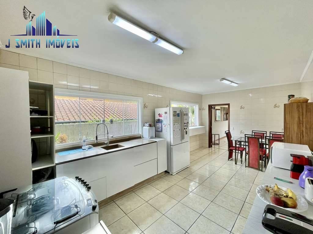Casa, 4 quartos, 350 m² - Foto 9