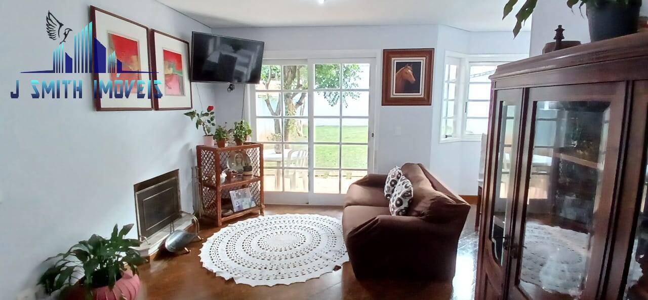 Casa, 4 quartos, 178 m² - Foto 1