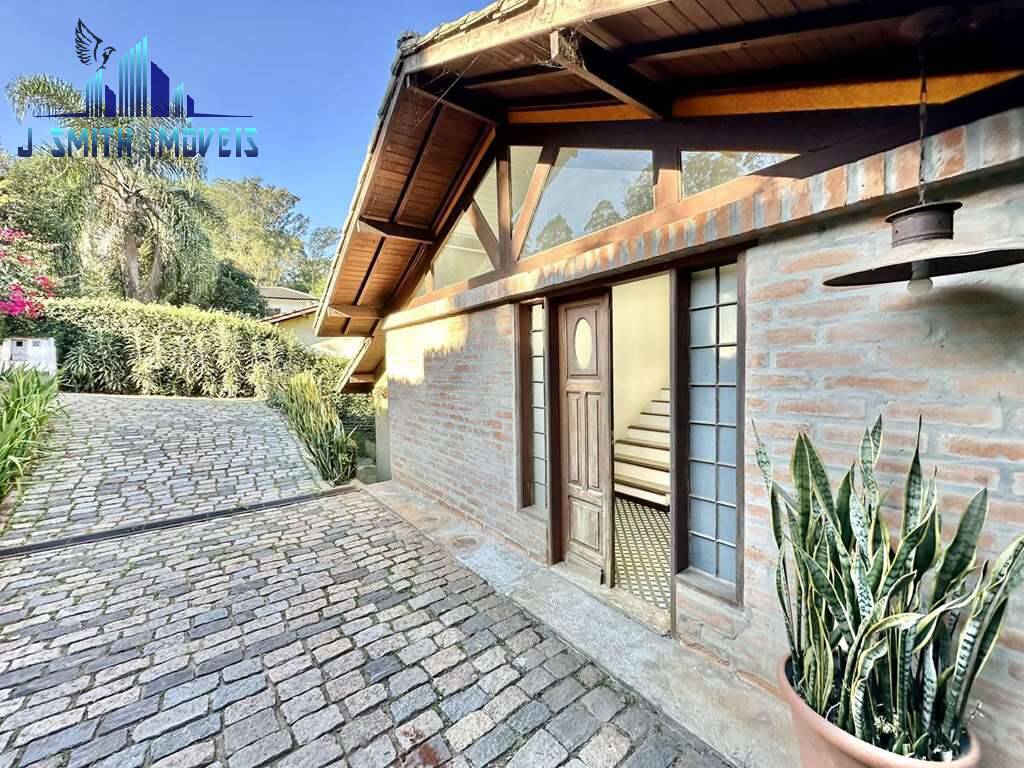 Casa à venda com 3 quartos, 355m² - Foto 2