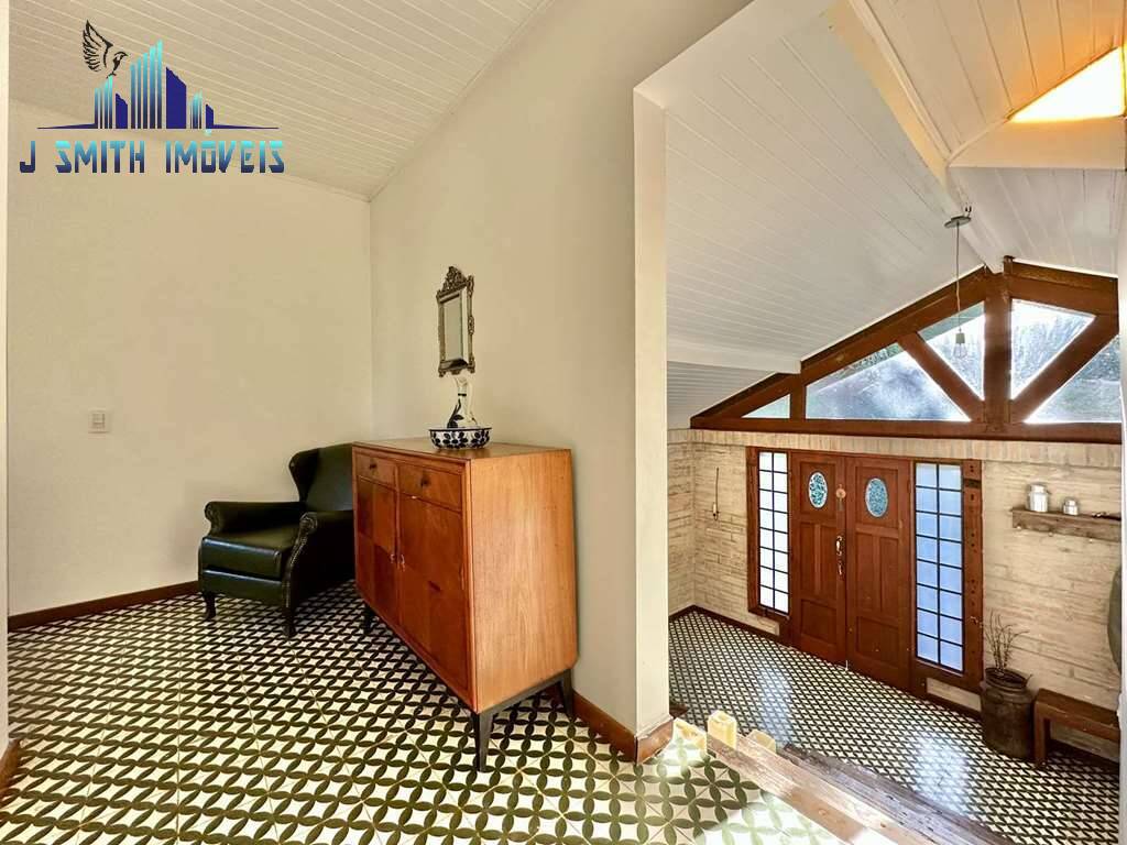 Casa à venda com 3 quartos, 355m² - Foto 4