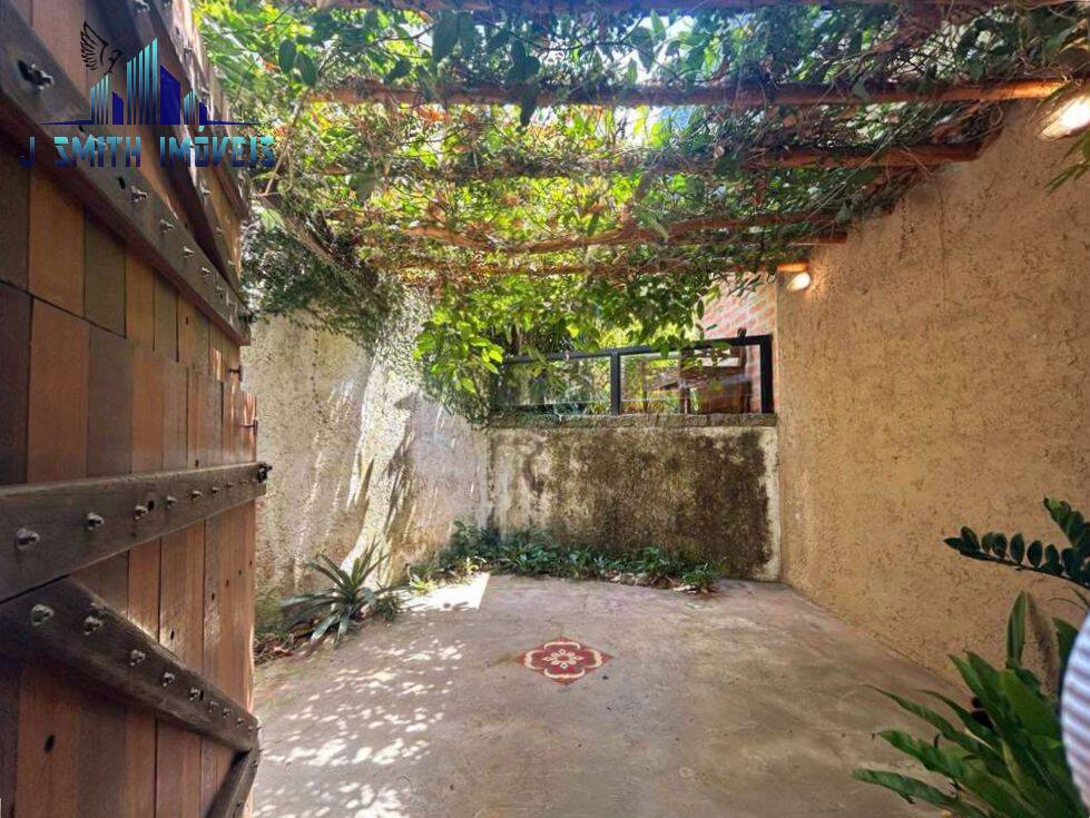 Casa à venda com 3 quartos, 355m² - Foto 12