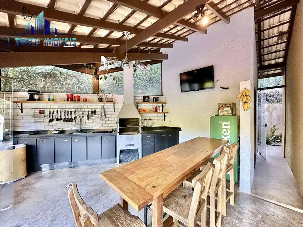 Casa à venda com 3 quartos, 355m² - Foto 26