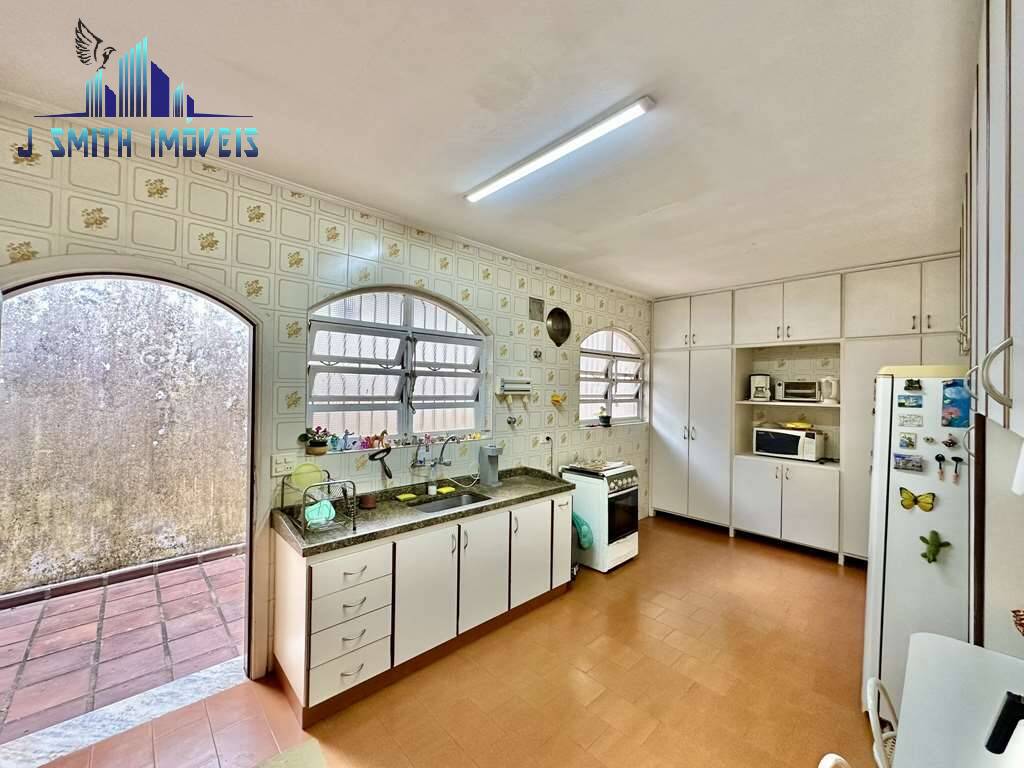 Casa, 3 quartos, 233 m² - Foto 17