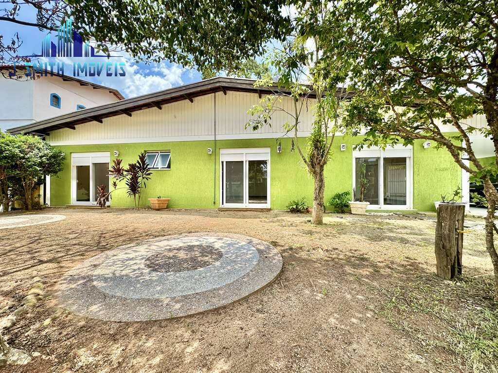Casa, 8 quartos, 444 m² - Foto 1