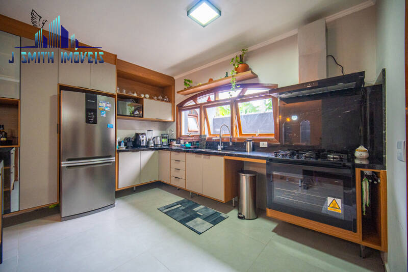 Casa, 3 quartos, 246 m² - Foto 13