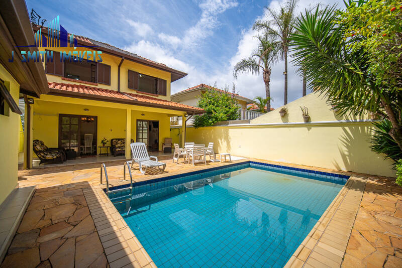 Casa, 3 quartos, 217 m² - Foto 2
