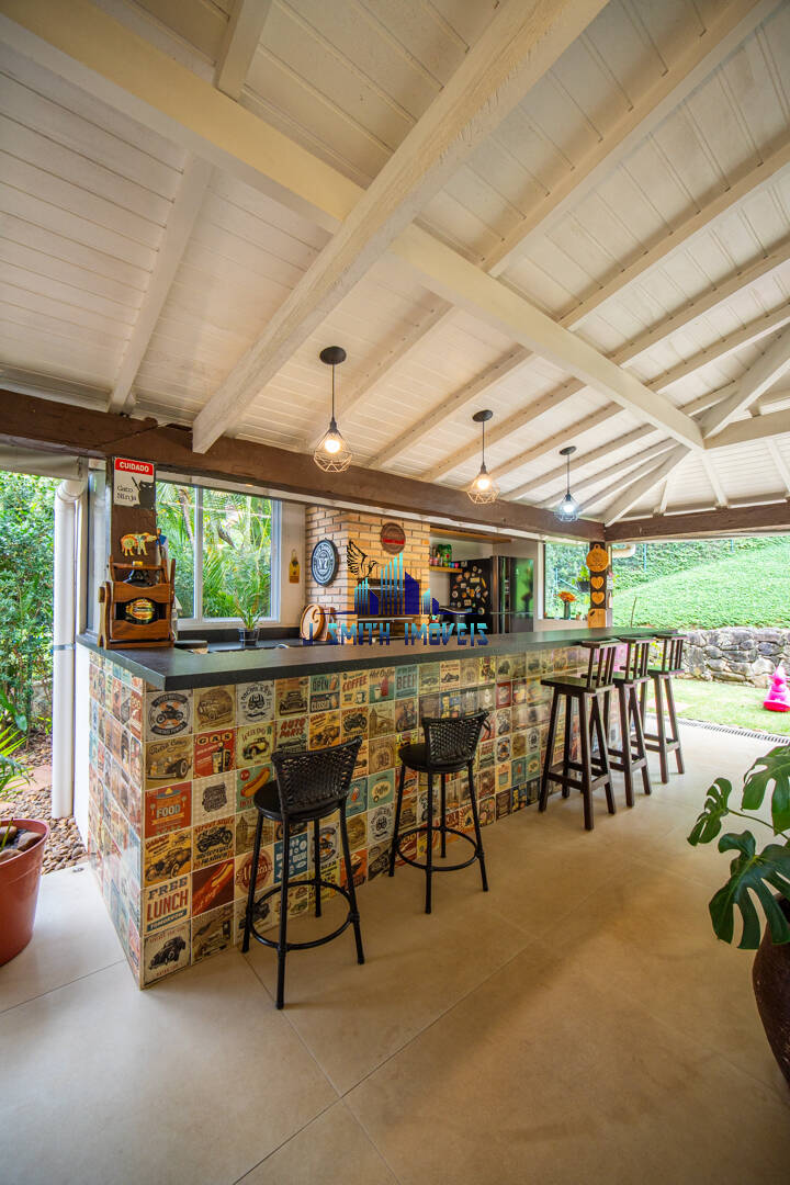 Casa, 4 quartos, 337 m² - Foto 35