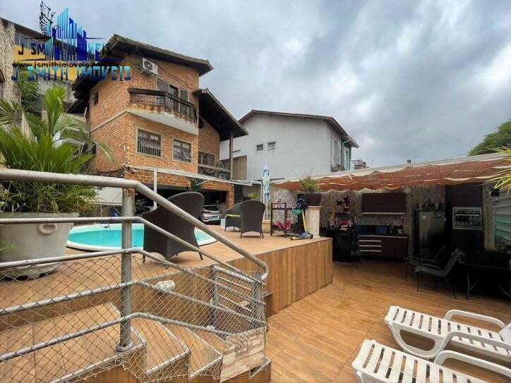 Casa, 3 quartos, 180 m² - Foto 1